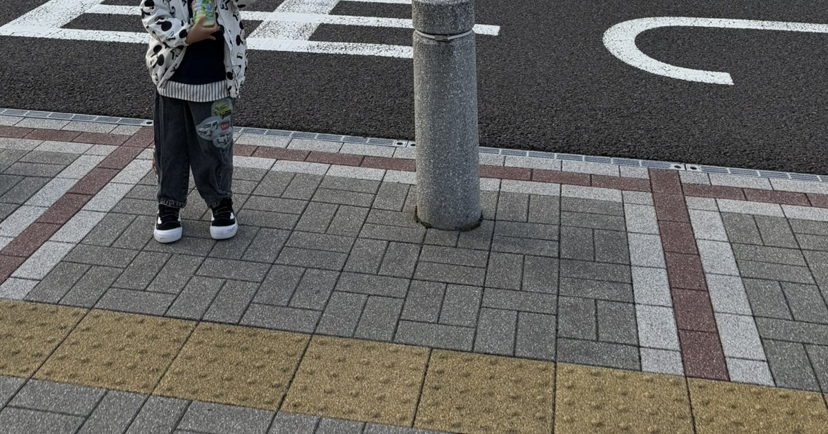 幼い息子とドライブする父→車を見てみると…… 「すげぇ笑」 1361万表示の“衝撃の光景”に「ロマンあるなあ」「最高の父ちゃん」(1/2) | 車 ねとらぼ