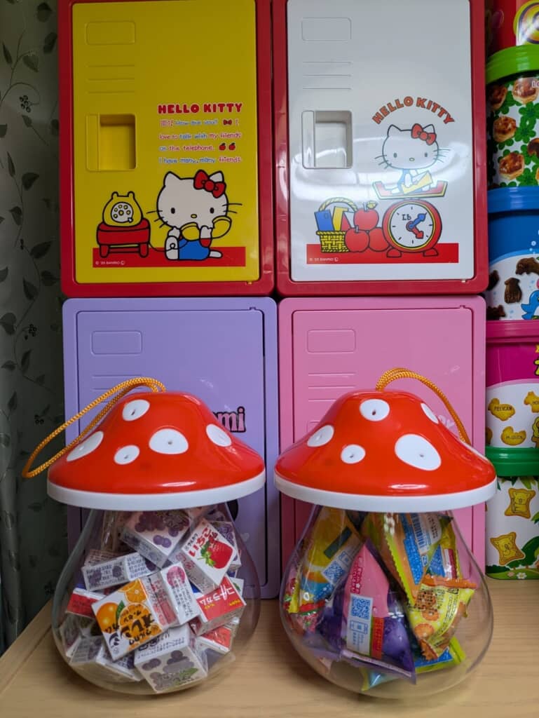 お菓子を入れたらぴったり!