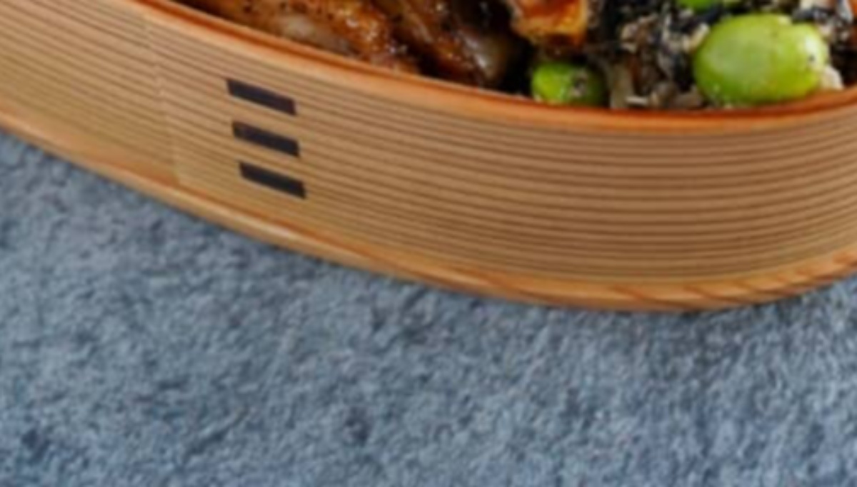 ママが朝10分で仕上げた“息子弁当”→開けてみると…… まさかの中身に「お金取れるレベル」「こんな綺麗な飾り切り!」(1/3) | ライフスタイル ねとらぼ