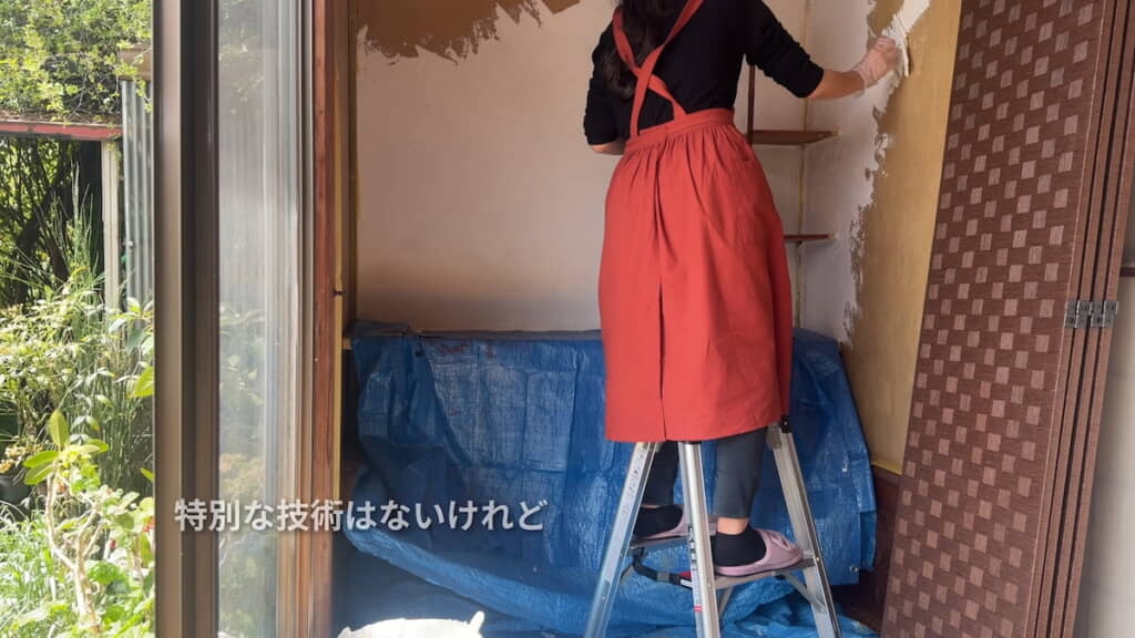 しっくいを何度も重ね塗りする
