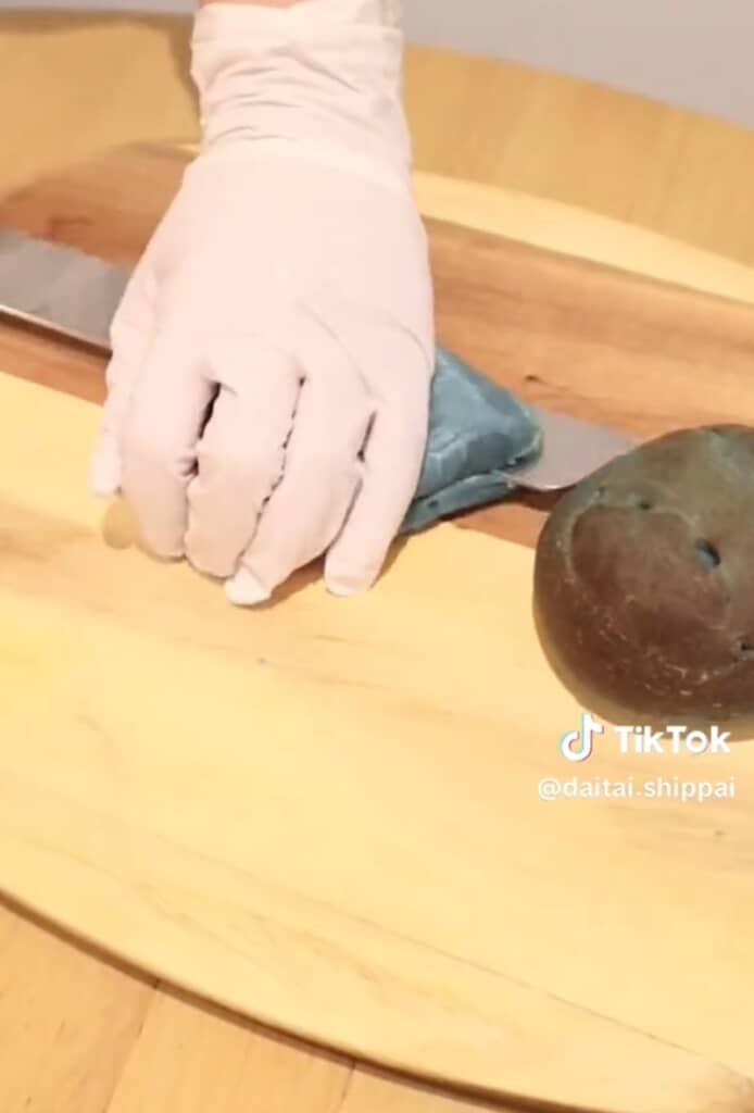 横からカットしてみると