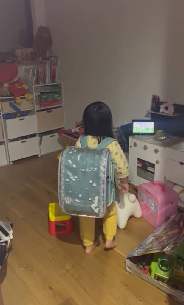 ランドセルが大きく感じます