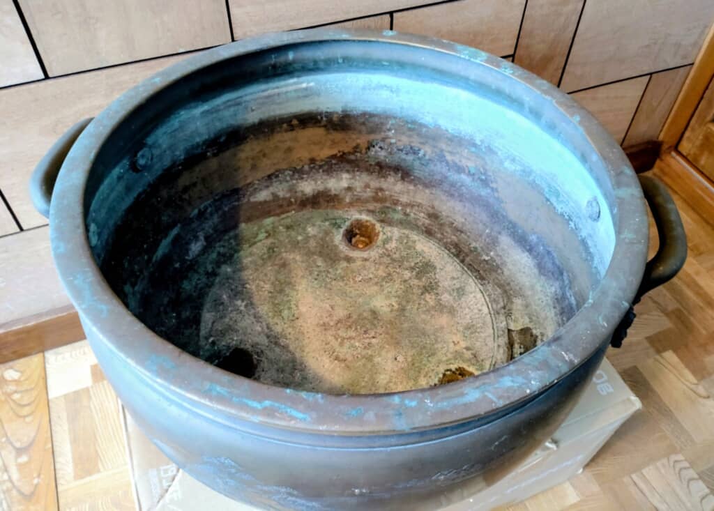 残った香炉