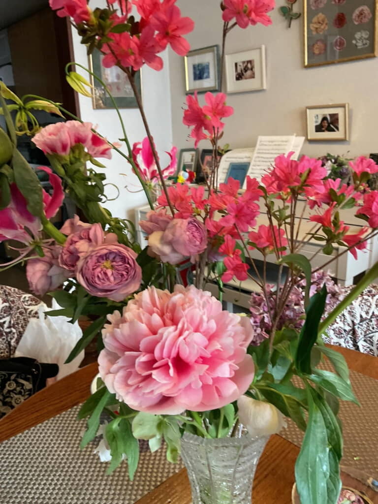 花を通してなつこさんの姿を見ているのかもしれませんね
