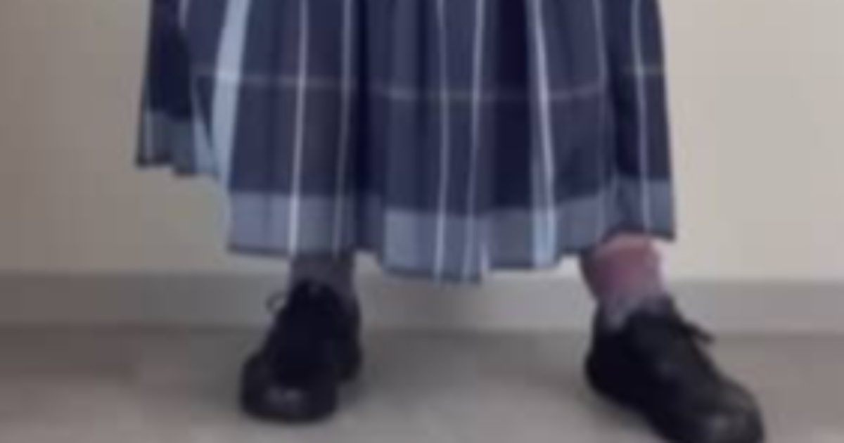 「垢抜け感がすごい」70代女性がしまむら値引きアイテムでコーデを組んだら……　着こなしが「めっちゃオシャレ」「ファッションの達人！」（1/3） | 女性 ねとらぼ