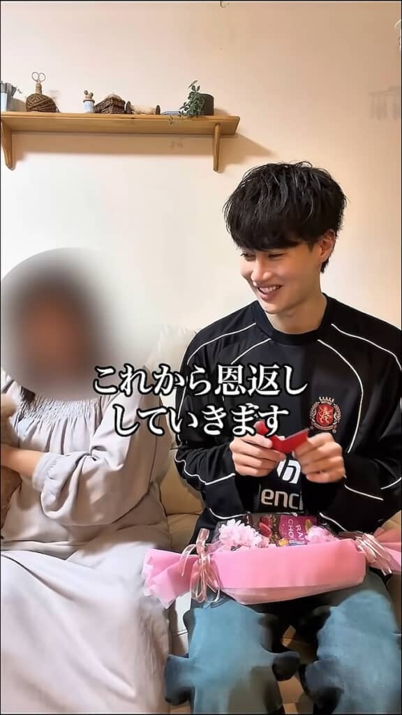 自分で書いた手紙を読み上げるしらすさん