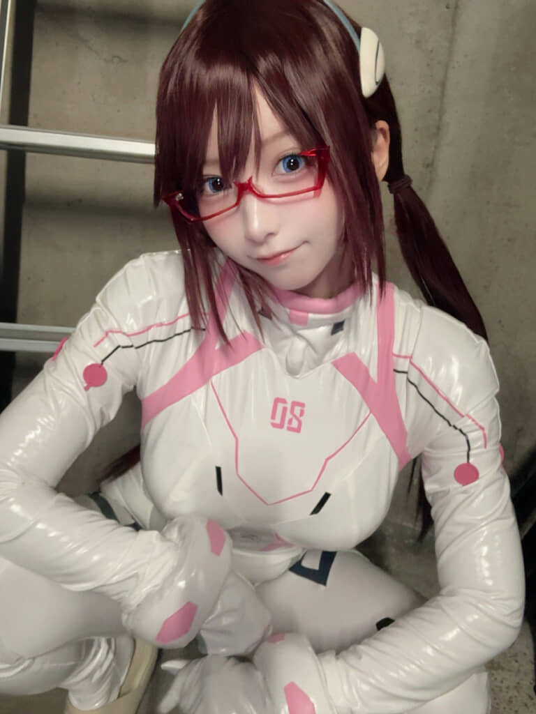プラグスーツで真希波に変身