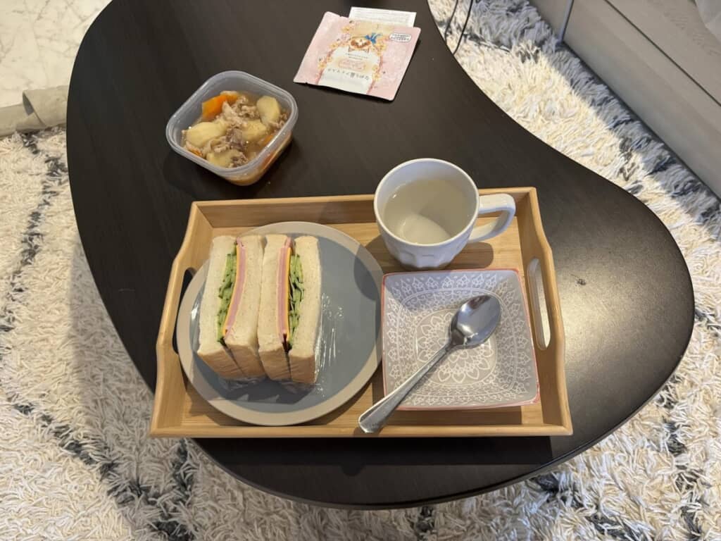 娘さんが出してくれた朝食セット