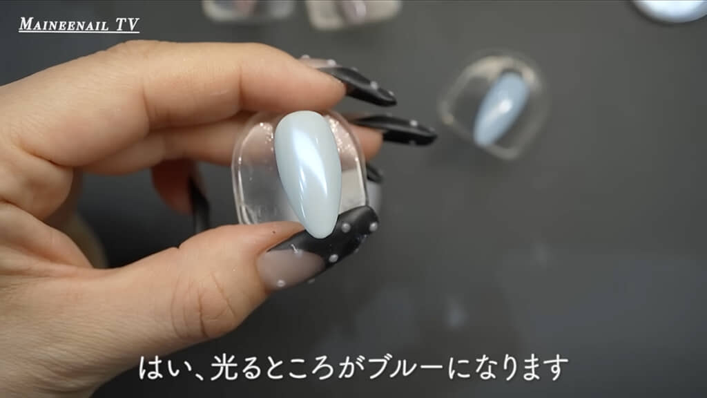 ブルー×オーロラのキラキラワンカラーネイル