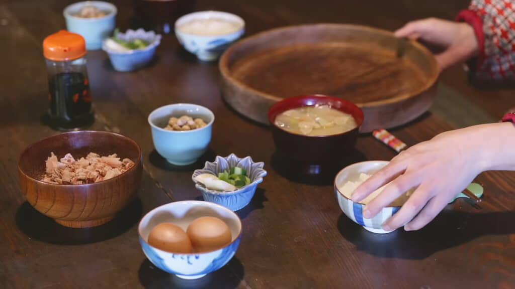 朝食の準備が整った