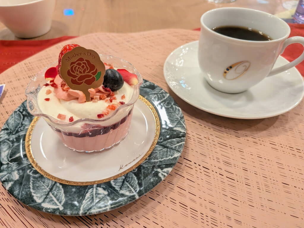 最後は甘いスイーツで