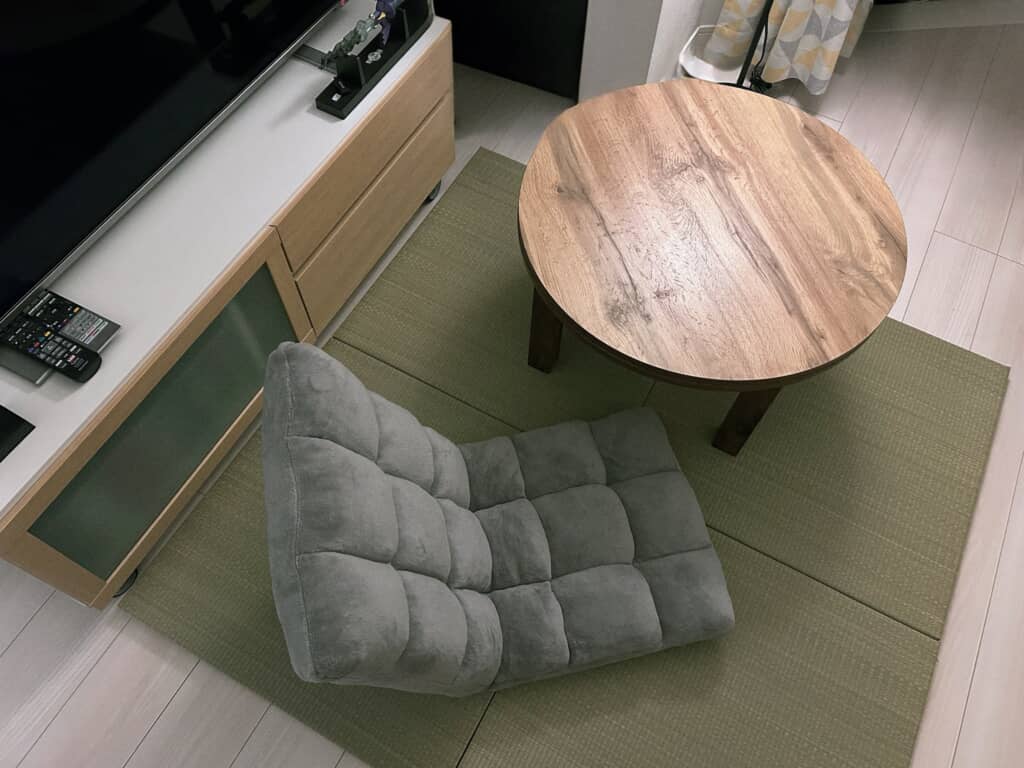 部屋に小さな和室