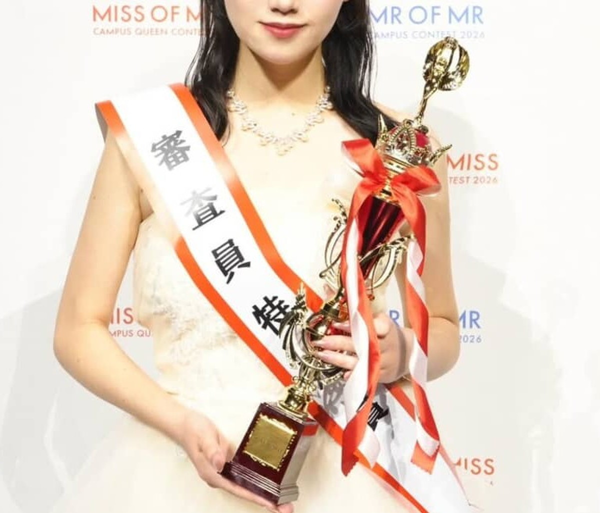 女性「就活、モデル、ミスコン、バイト、学生、全部妥協しない!」→ギャップありすぎな“変身姿”に衝撃(1/3) | ライフスタイル ねとらぼ