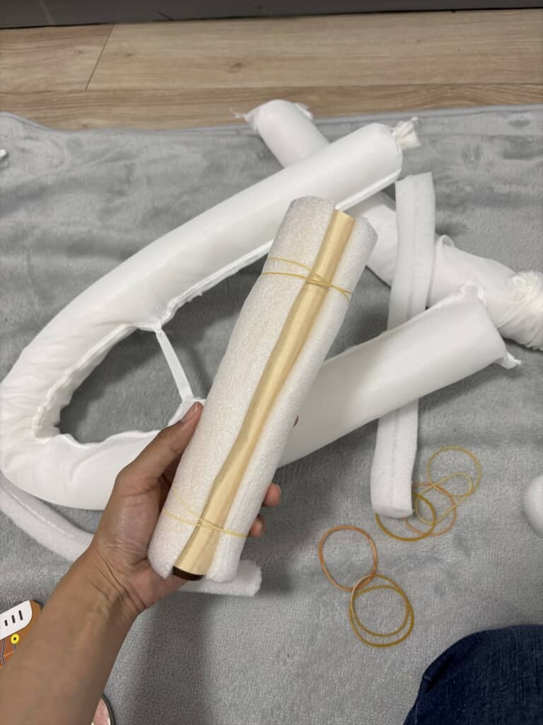 コストコのコッシーのぬいぐるみを実際に座れるようにするDIY