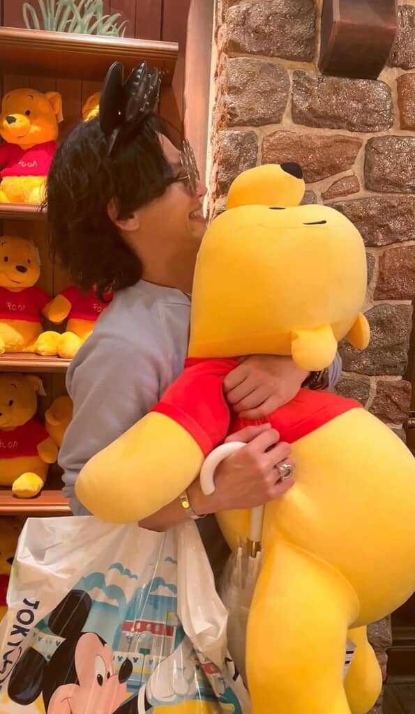 横顔も似てる!