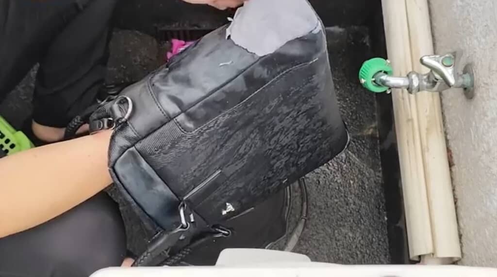加水分解した部分を取り除きます