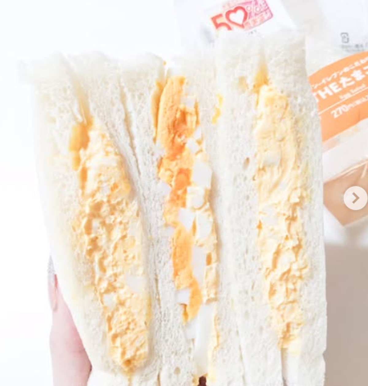 「人生が変わるぐらいおいしい」「日本に戻りたい」　日本のコンビニの「たまごサンド」が海外で大バズり！　アメリカのセブン-イレブンで発売も | ライフスタイル ねとらぼ