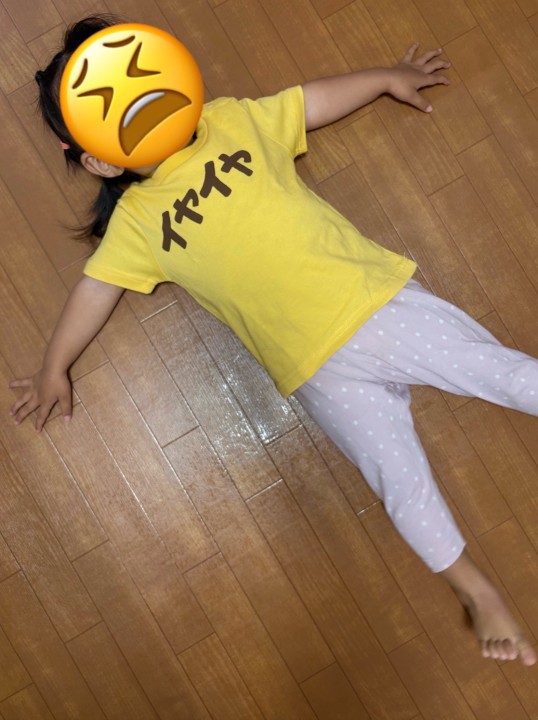 2歳児用すぎるTシャツ