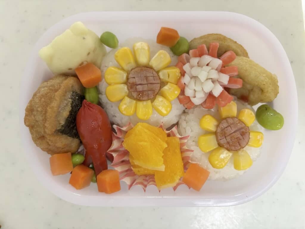 おいしそうで見た目も楽しいお弁当!