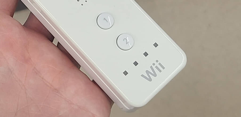 パッと見、普通のWiiリモコンですが……