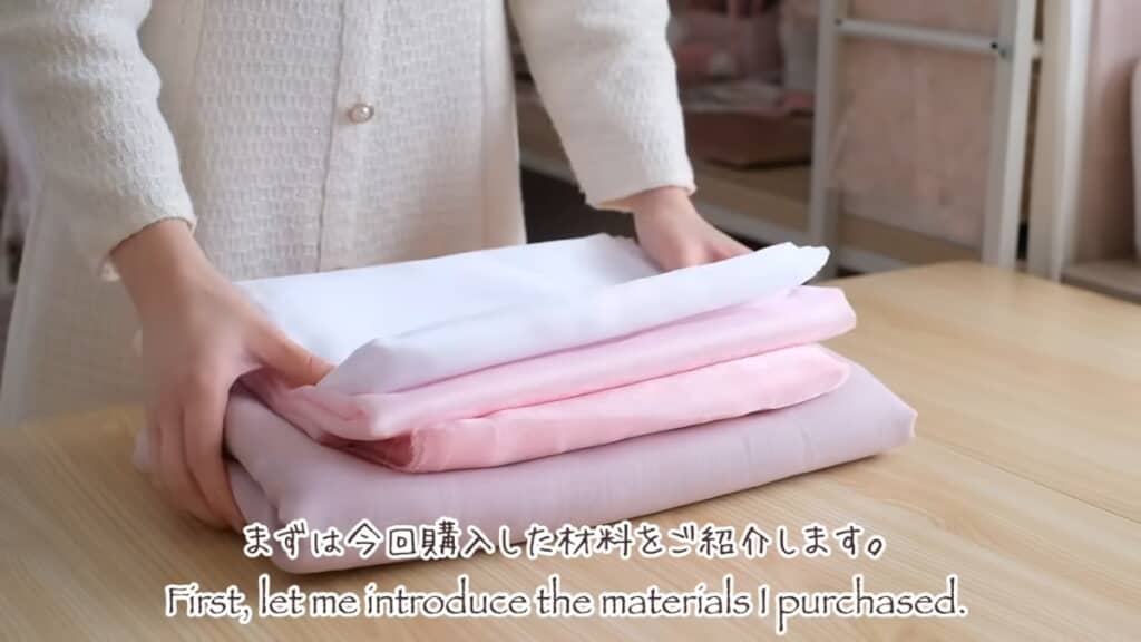 春らしい色のオーガンジー生地を使います