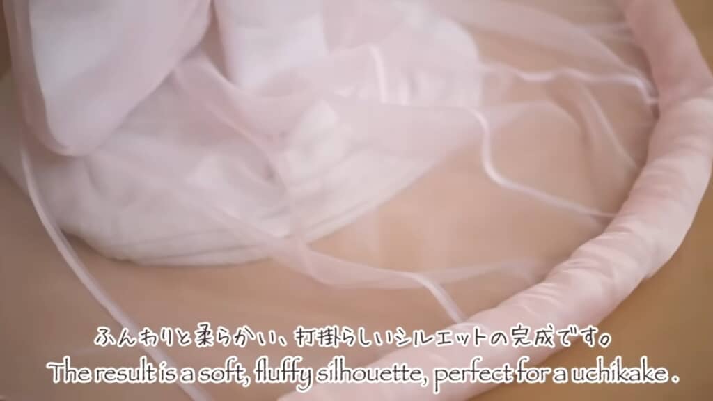 裾に綿を詰めました