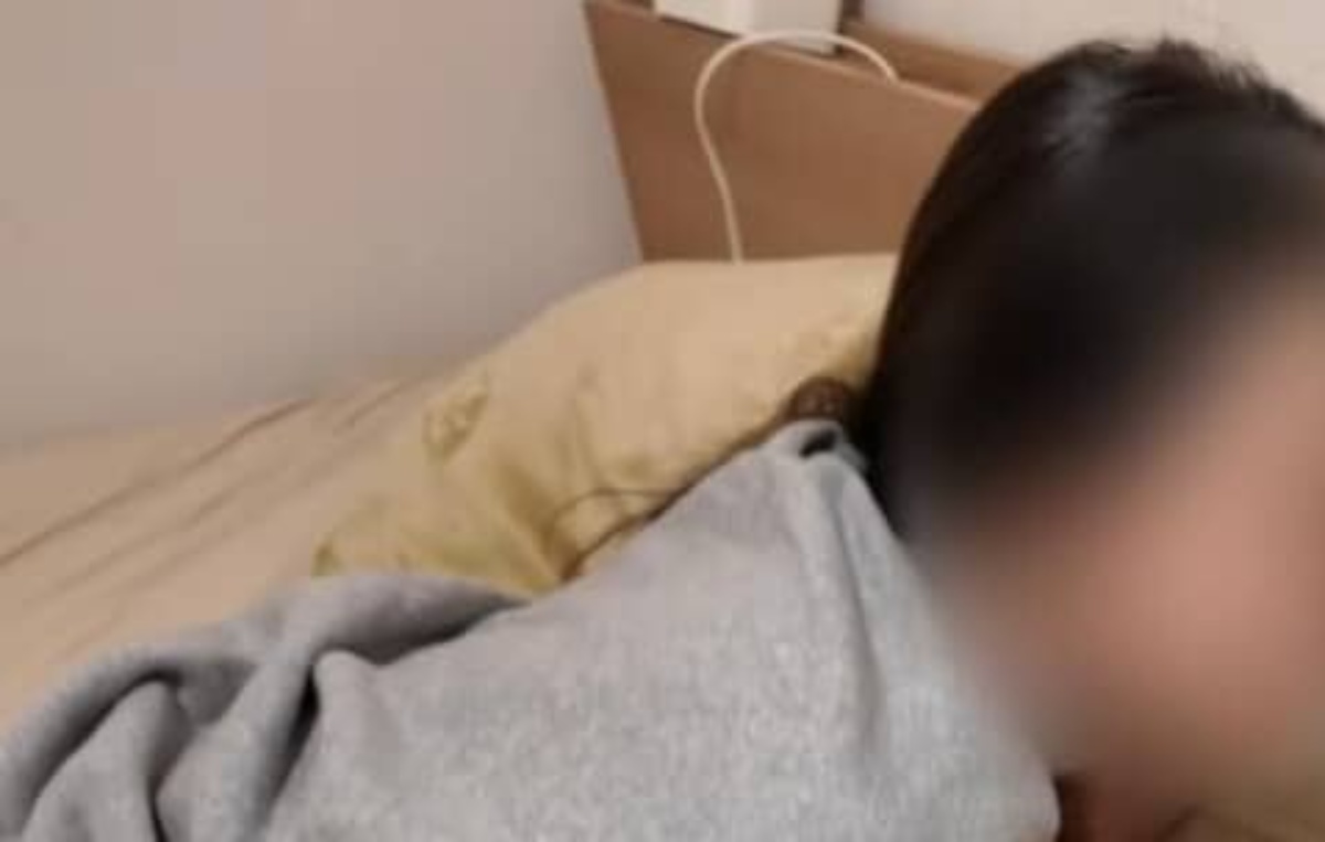 風呂から上がった彼氏→彼女がいるベッドを見たら……　「うらやましすぎるぞ」「動画撮ってる場合じゃないですね」（1/3） | 猫 ねとらぼ