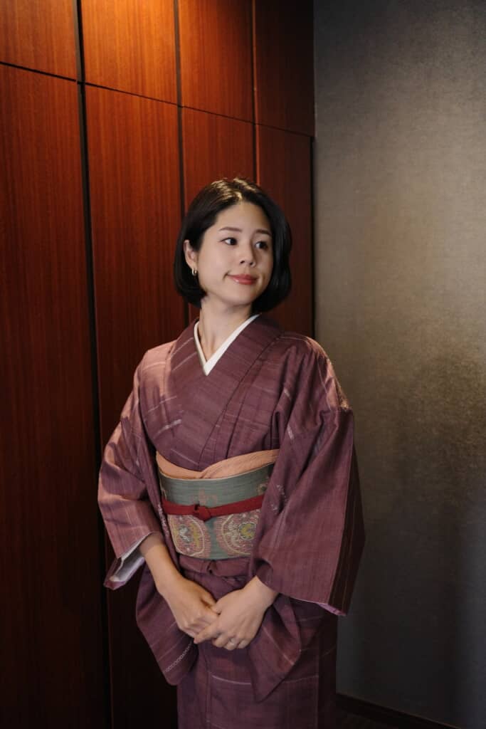 祖母の着物を着こなした境井さん