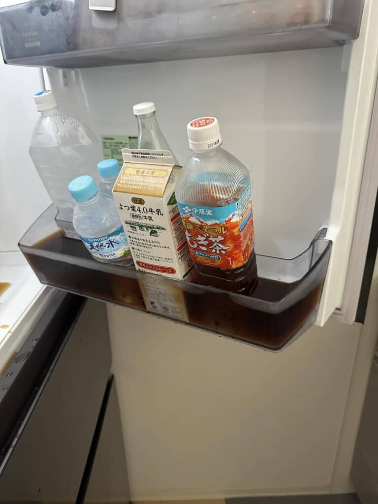 ドアポケットにドリンクがたっぷり……