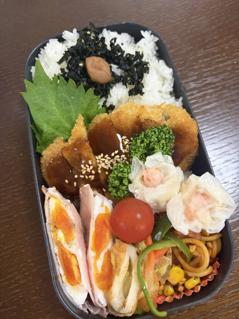 トンカツ弁当