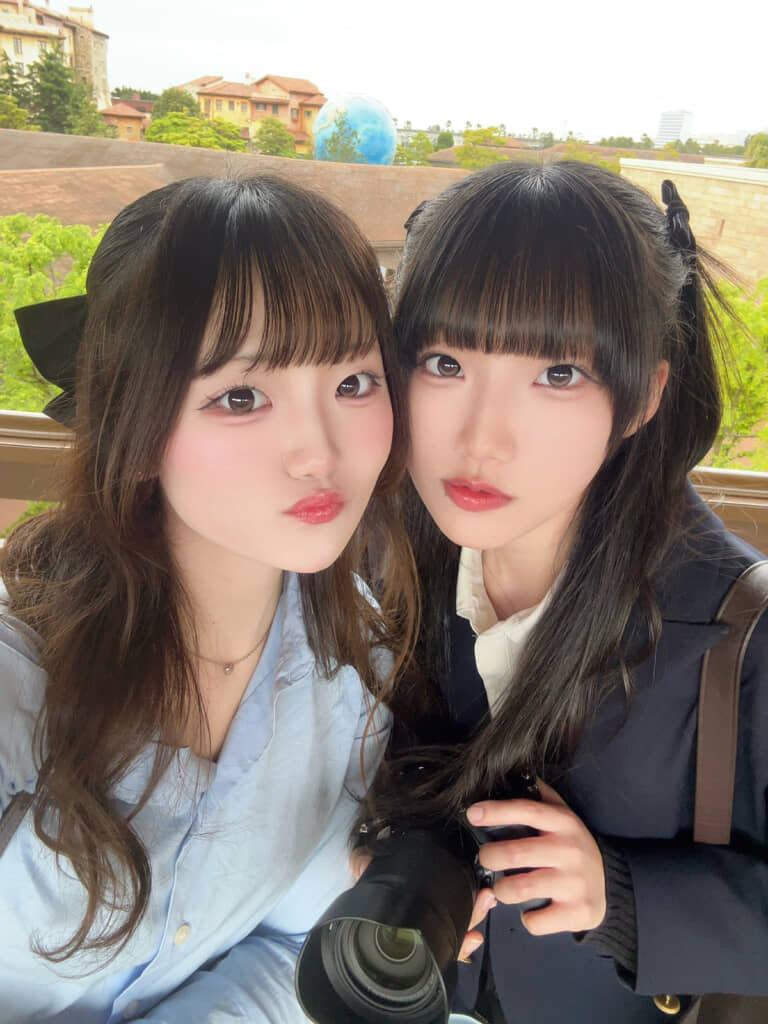 コスプレイヤーの姉妹