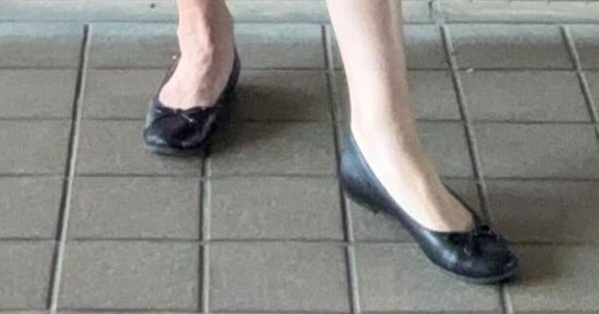 51歳ママがユニクロの服を着たら……「女優さん?」「同世代なのに素敵」驚きのコーデに「真似したいです」 | ライフスタイル ねとらぼ