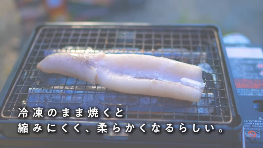凍ったまま乗せるのが屋台流