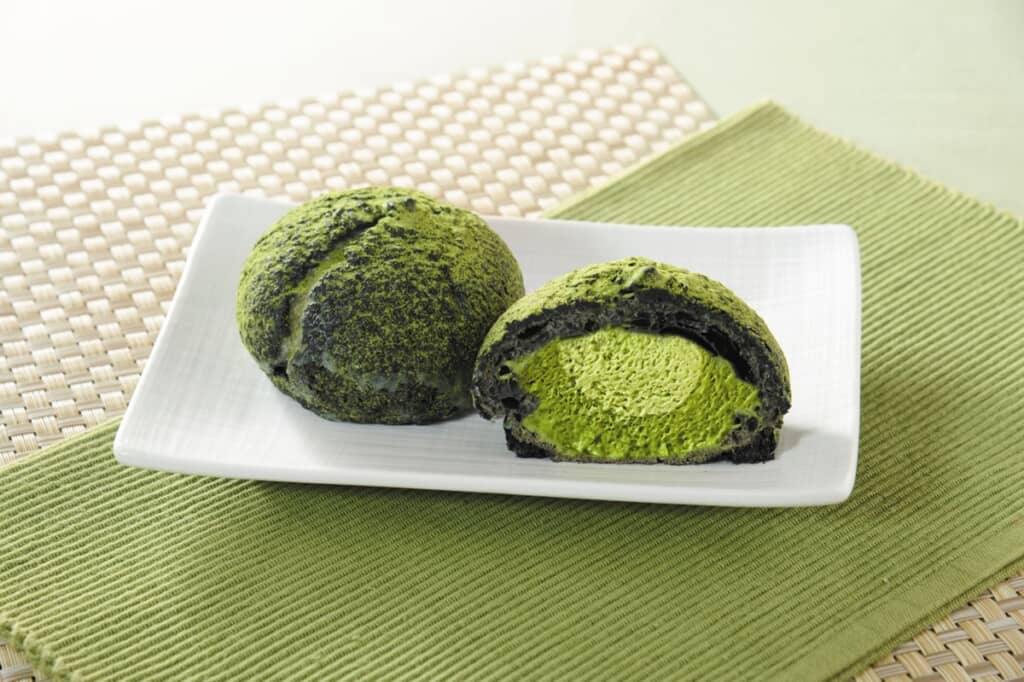 「Uchi Café×森半 濃い抹茶クッキーシュー」
