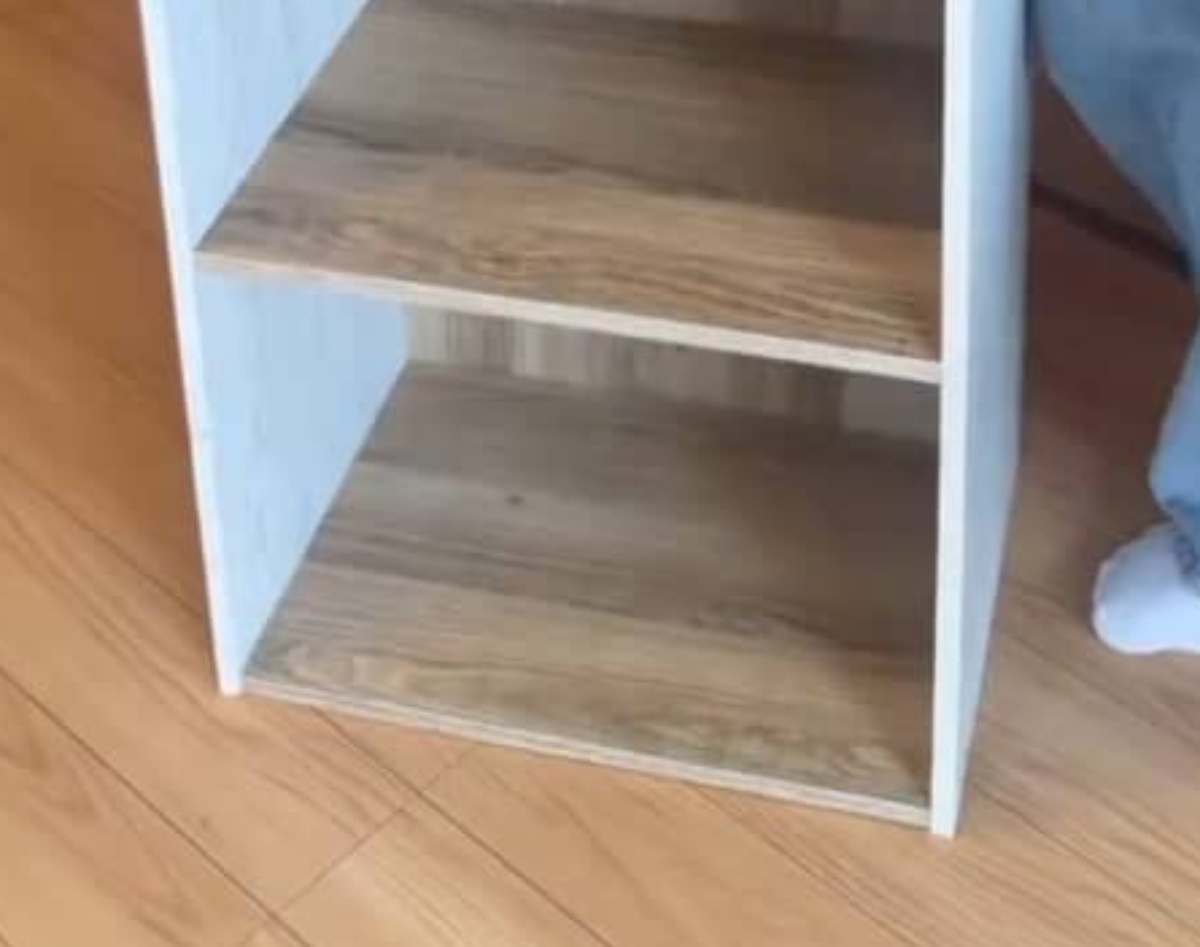 部屋で“浮いていた”カラーボックス→リメイクしたら……　雰囲気ガラリ「カラボ感減るんだ」「センス良すぎ」と21万再生（1/3） | リフォーム・リノベーション・DIY ねとらぼ