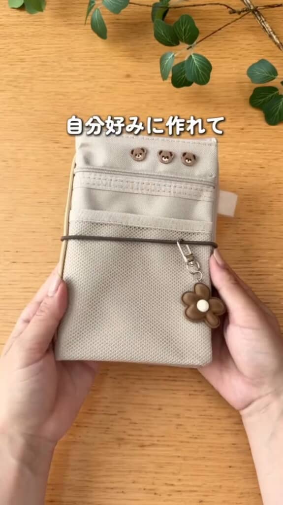 ワッペンやチャームでデコレーション