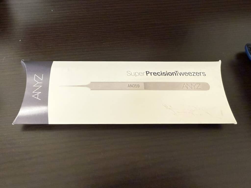 ANYZ「Super Precision Tweezers」と書かれた箱