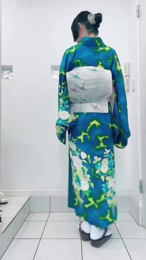 二十太鼓結びでフォーマルに