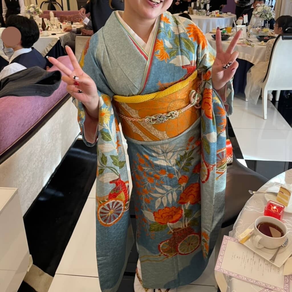 おばの着物を着て結婚式に出席したjuriさん