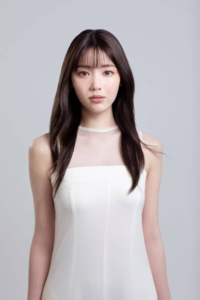 里恵役/中村里帆