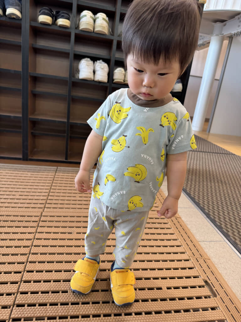 全身バナナのトータルコーディネート……!