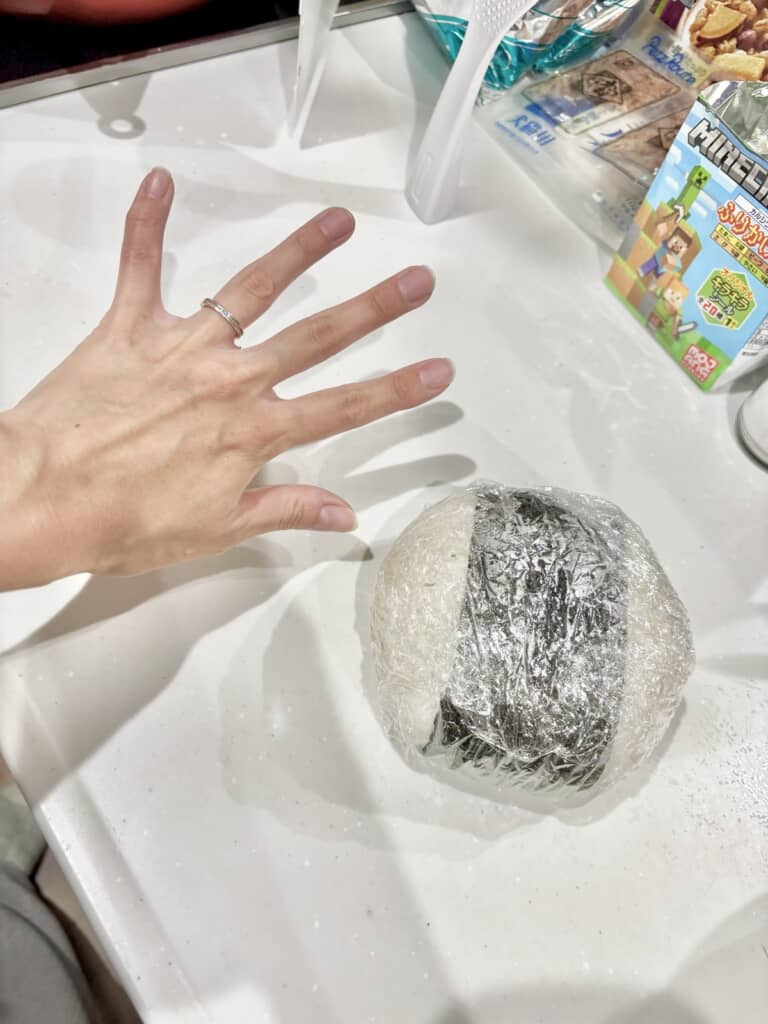 手ほどの大きさがあります