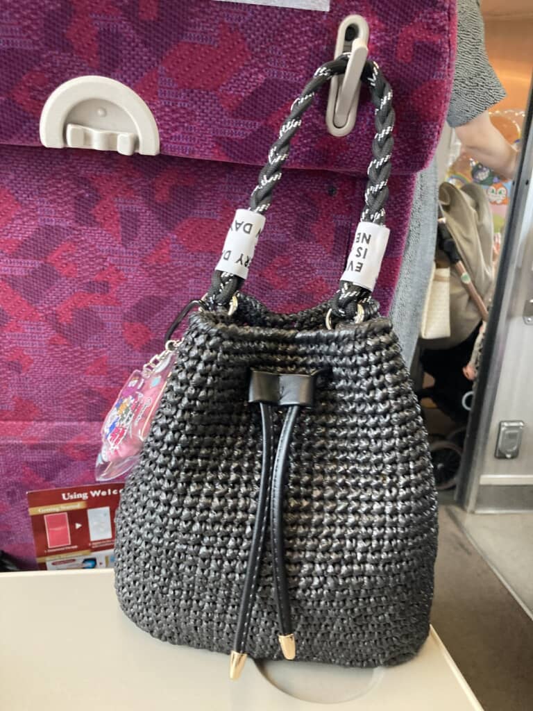 ゆるとあみさんが編んだバッグ