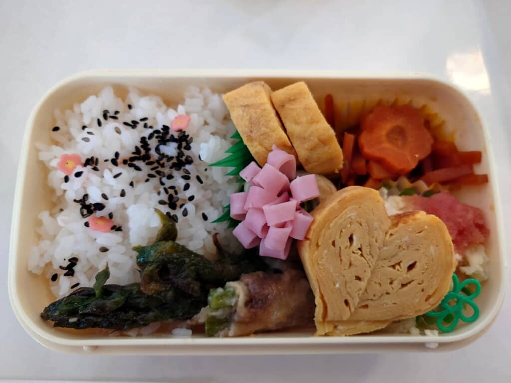 栄養バランスも考えられたかわいいお弁当
