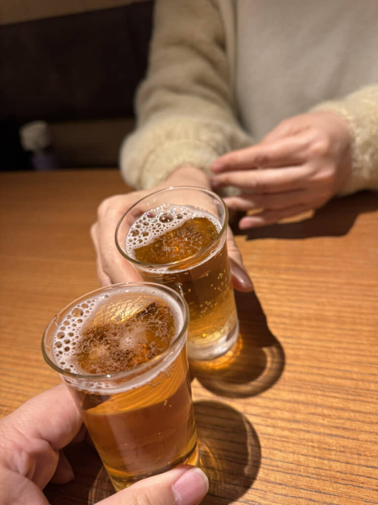 妻の退職を祝って夫婦で乾杯