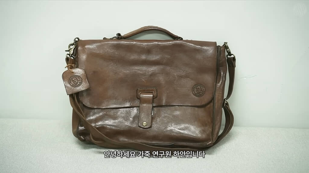 あまりにもボロボロになったバッグ