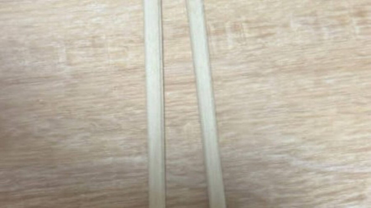 割りばしを2つに割ろうとしたら…… 「どうやったらそうなるんですか」まさかの結果が160万表示「こりゃ数奇な運命だ」(1/2) | ライフスタイル ねとらぼ