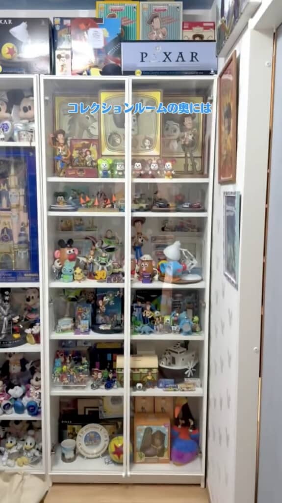ディズニーグッズであふれたコレクションルーム