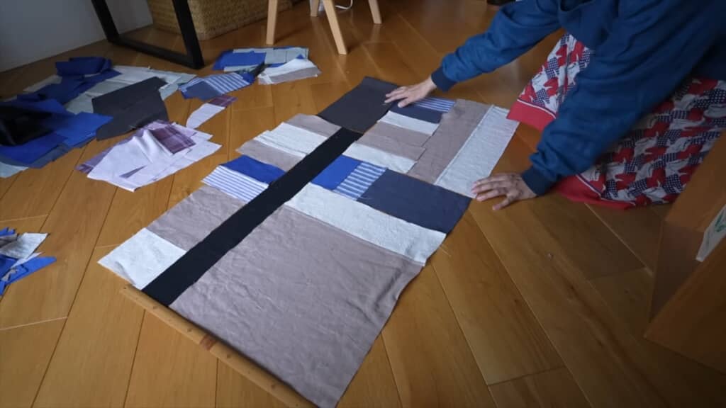 2枚組にしたハギレを並べて