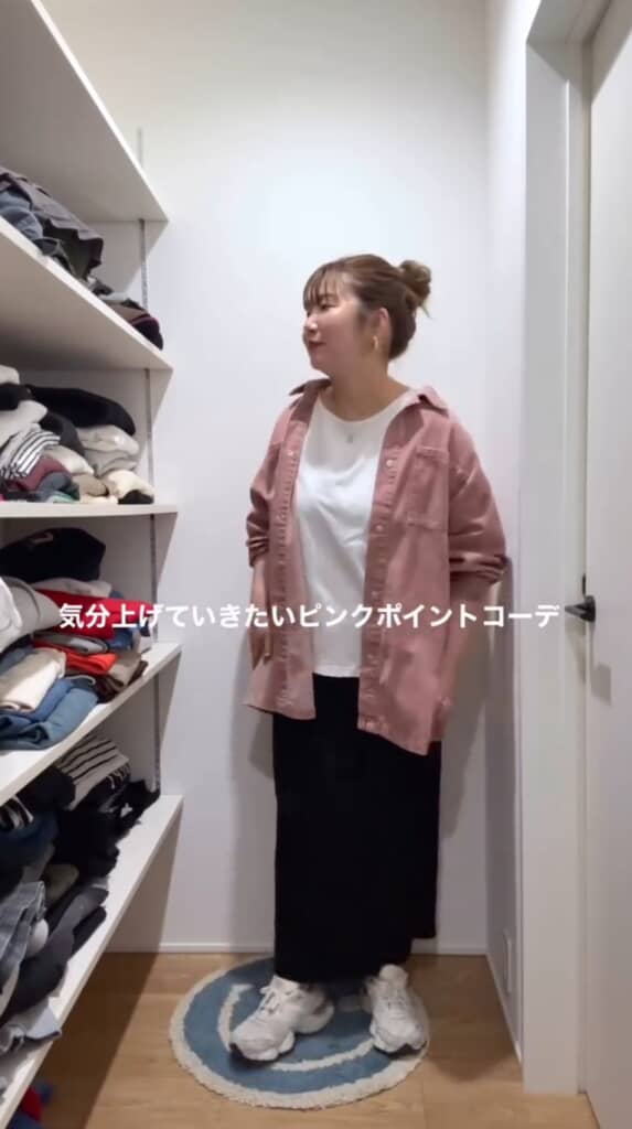 ピンクポイントコーデ